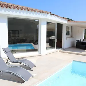 Neues Haus Mit Beheiztem Pool Ferienhaus Brunella